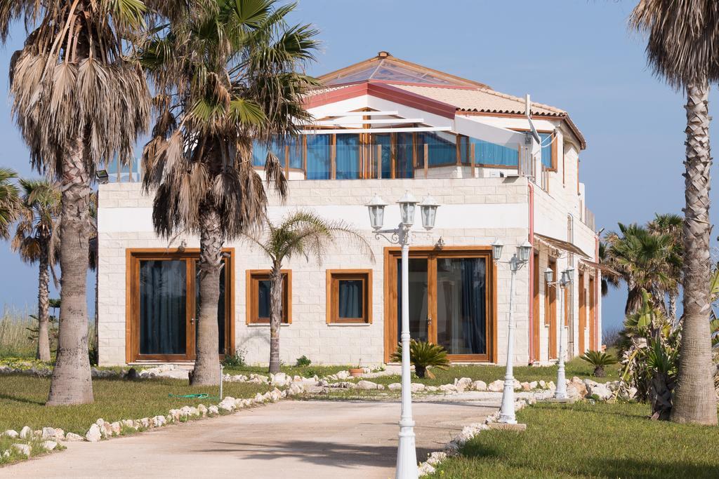 Lalena'S Garden Hotel Portopalo Di Capo Passero Exterior photo