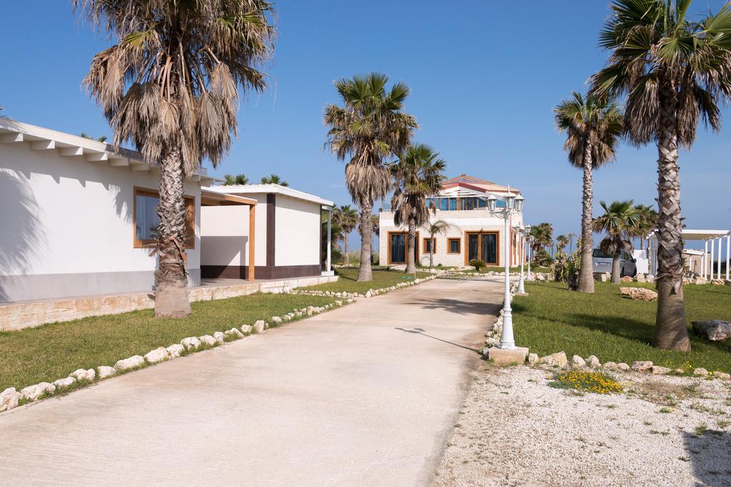 Lalena'S Garden Hotel Portopalo Di Capo Passero Exterior photo
